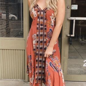 Nostalgia Nordstrom Floral Embroidered Hanky Hem Dress - S